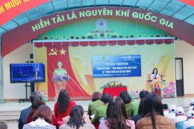 TRƯỜNG THCS YÊN SƠN PHỐI HỢP CÔNG AN PHƯỜNG YÊN SƠN TỔ CHỨC TUYÊN TRUYỀN “KHÔNG MỘT MÌNH – CÙNG NHAU AN TOÀN TRỰC TUYẾN VÀ PHÒNG, CHỐNG BẠO LỰC HỌC ĐƯỜNG”